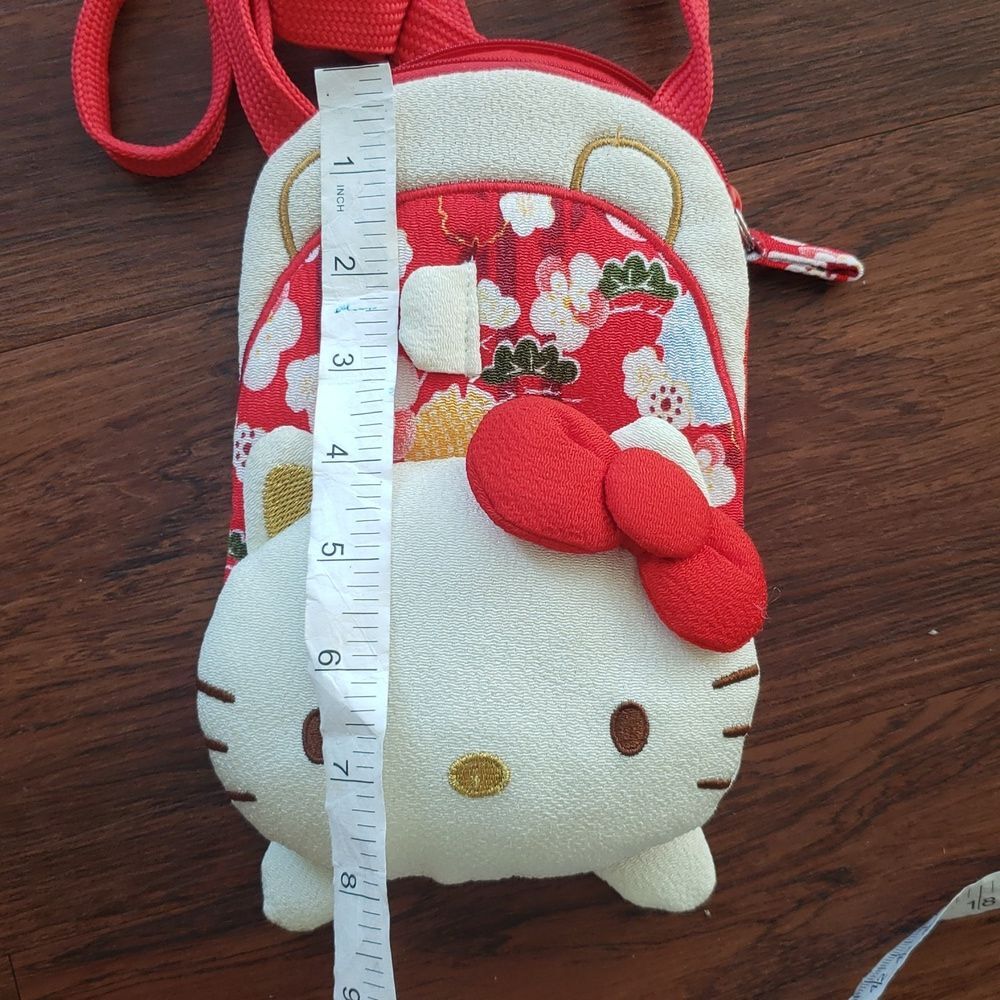 Hello Kitty Floral Red Cream Lunar New Year Crossbody - Picture 8 of 8